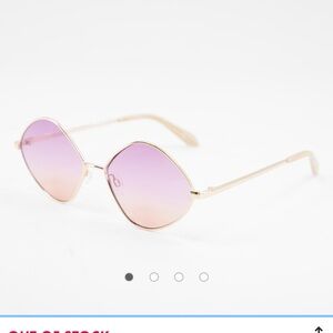 Quay “it’s a look” diamond shape sunglasses. Pink ombré. New No box.